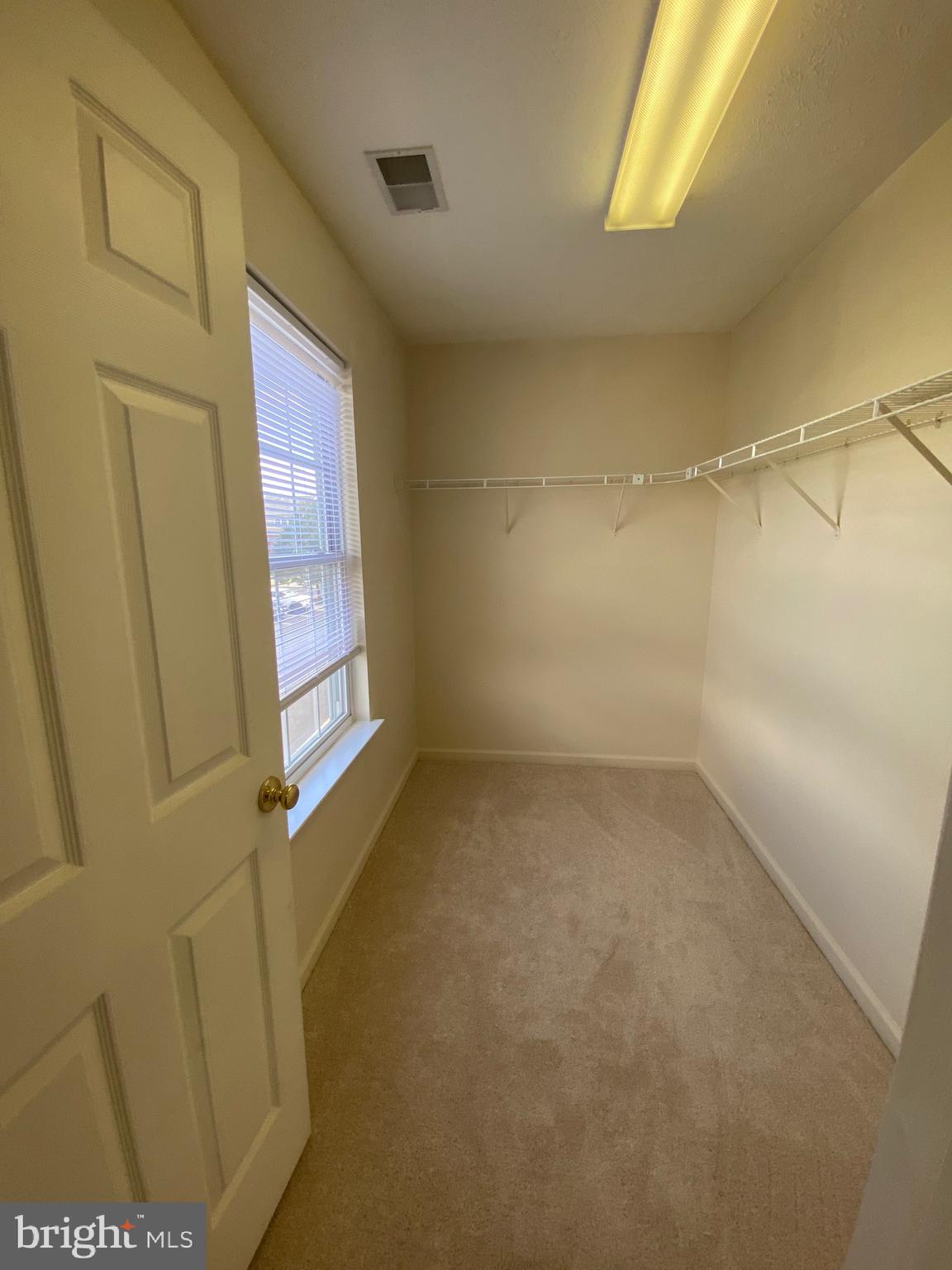 WINDSTONE TOWNHOMES - Residential Lease