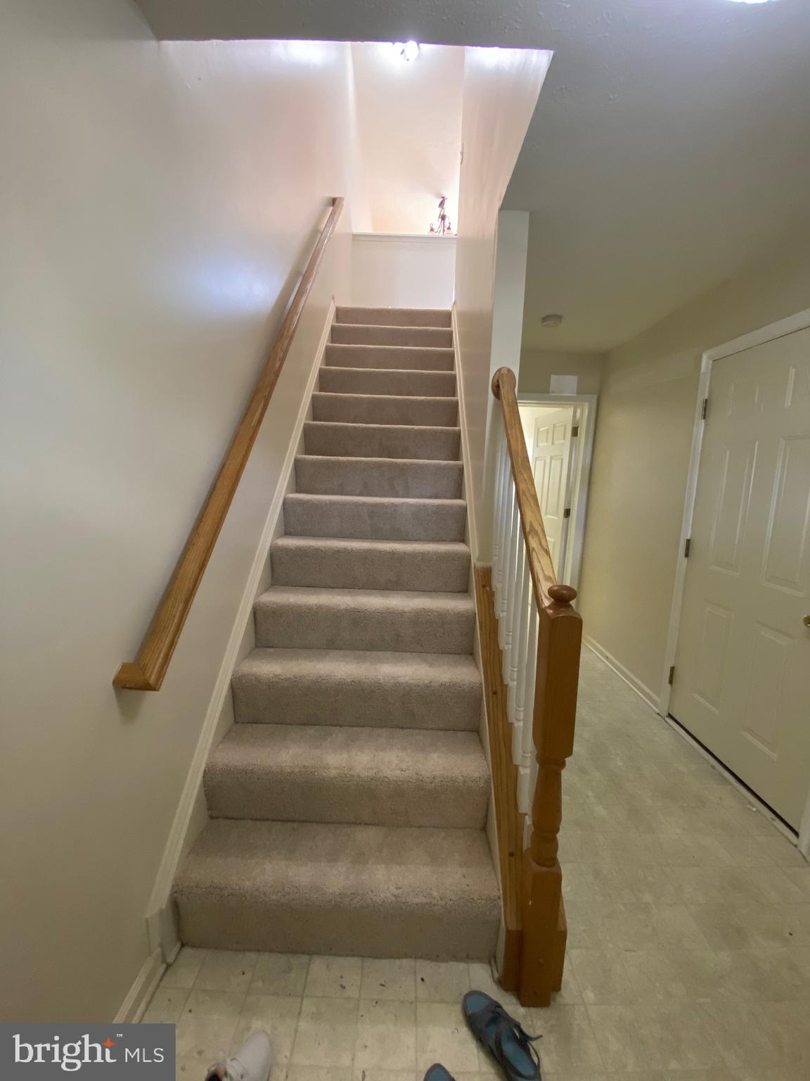 WINDSTONE TOWNHOMES - Residential Lease