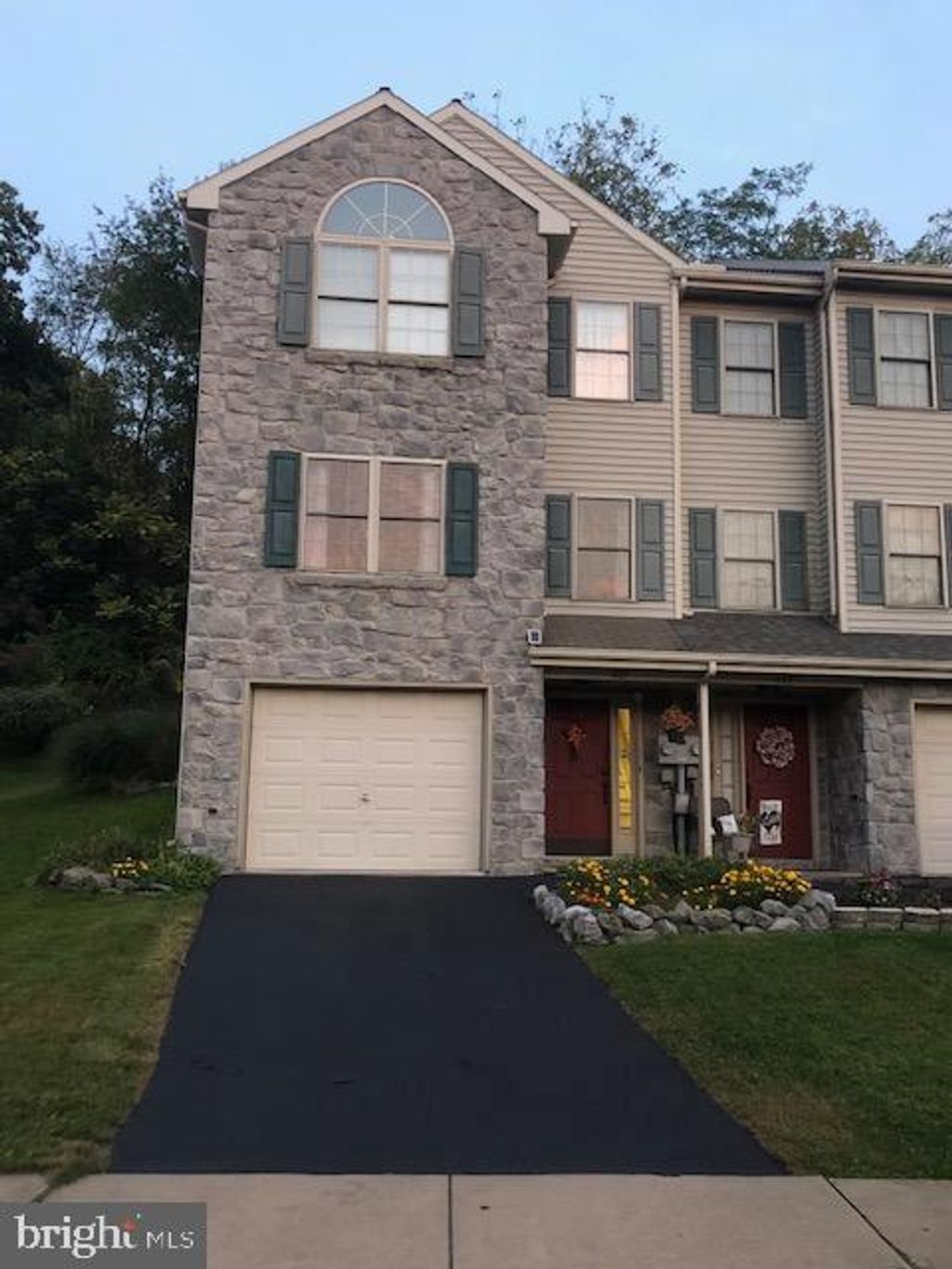 Photo of 407 Crosswinds Drive, LITITZ, PA 17543 (MLS # PALA2080254)