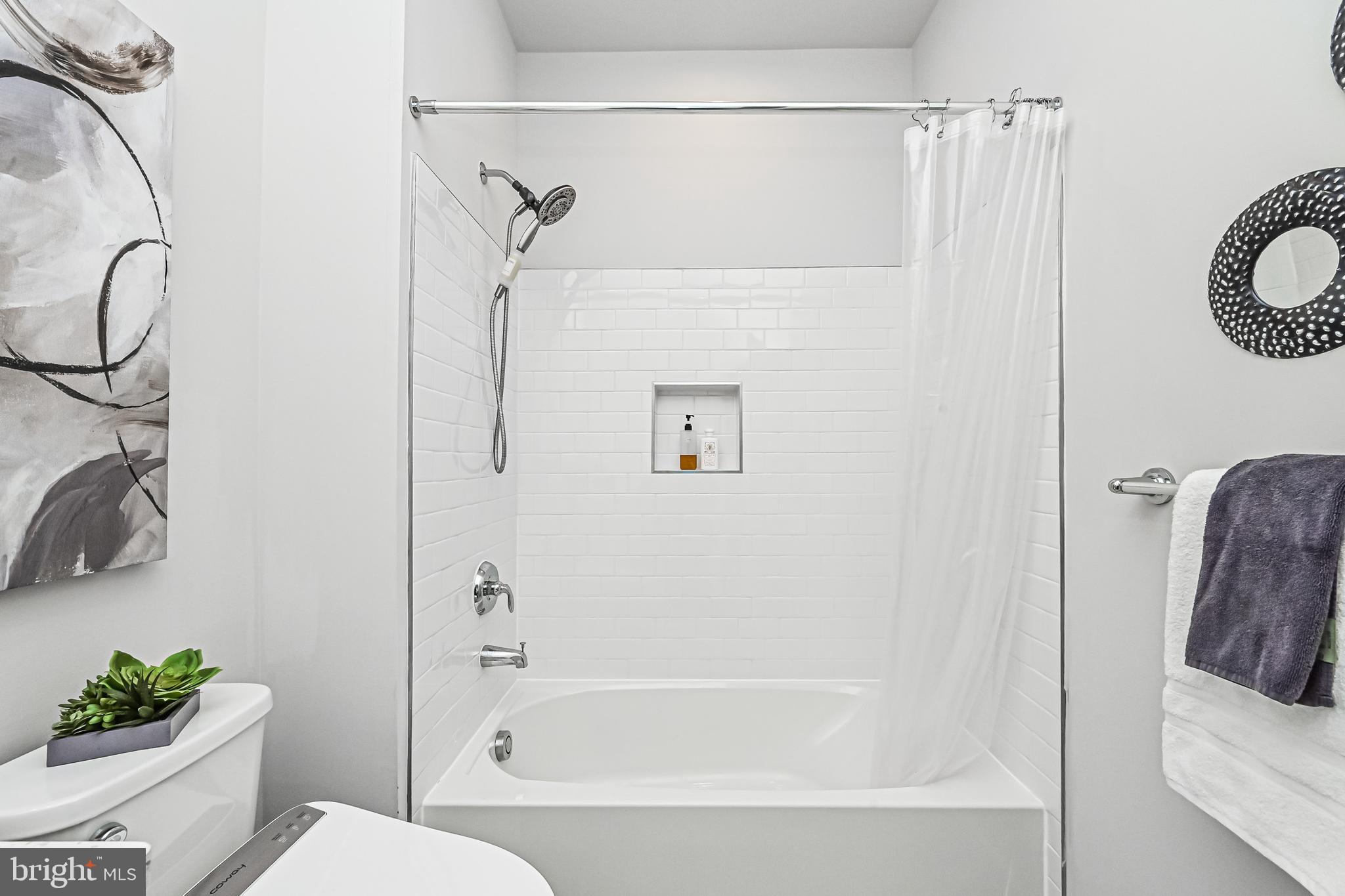 UNION PARK AT MCLEAN - Residential