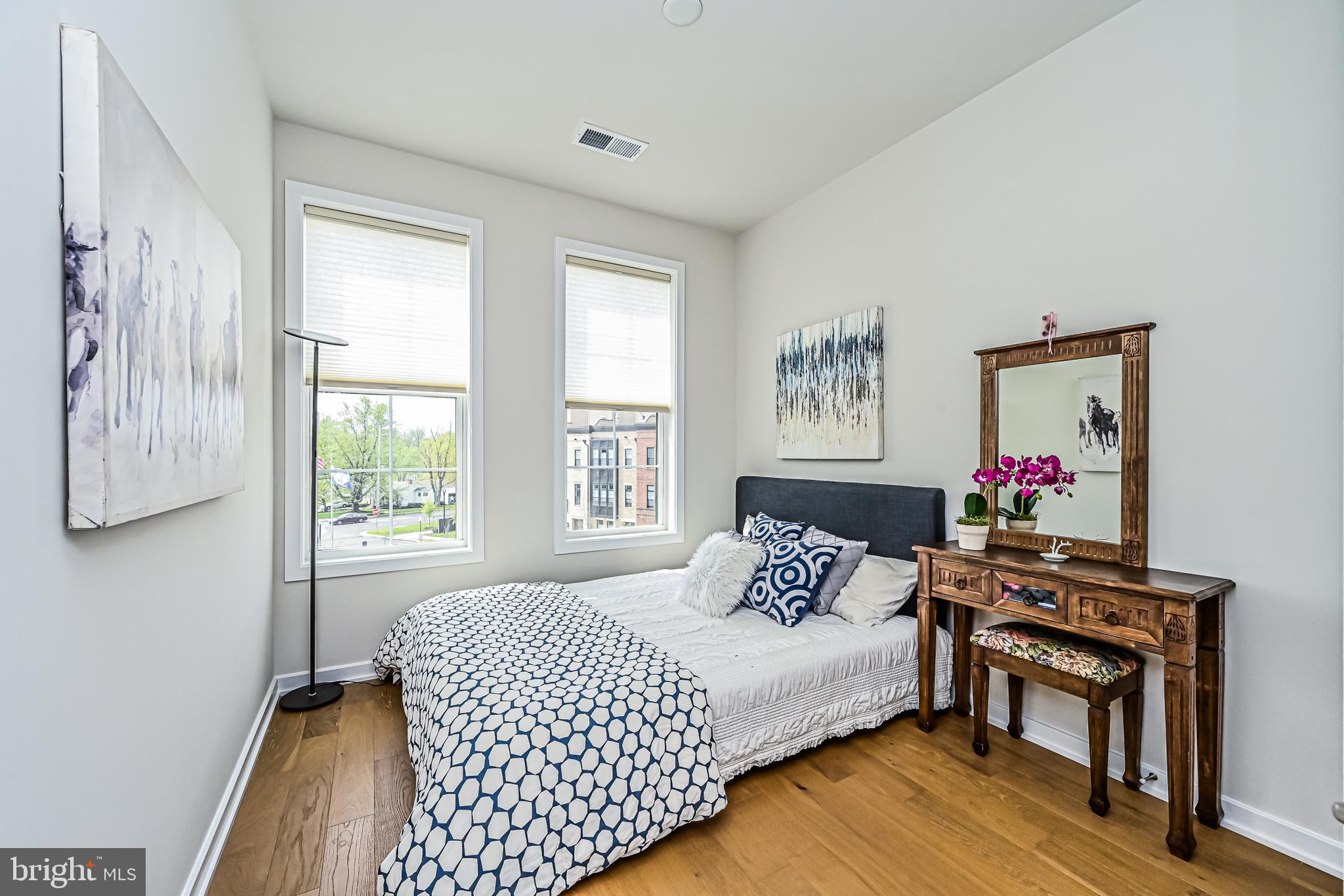 UNION PARK AT MCLEAN - Residential