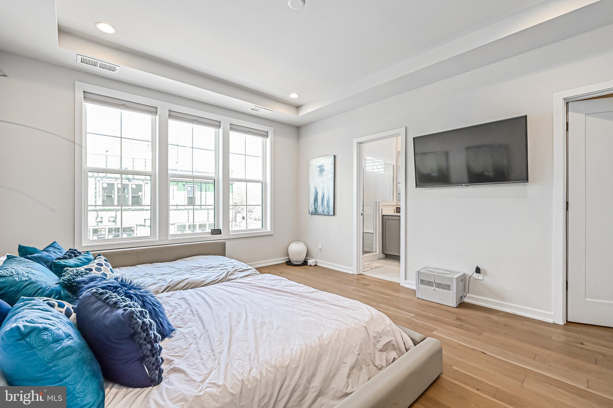 UNION PARK AT MCLEAN - Residential