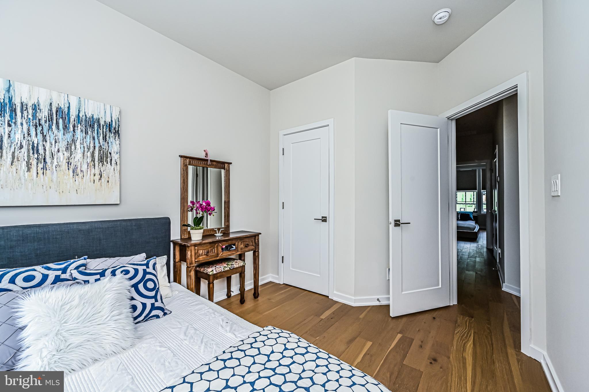 UNION PARK AT MCLEAN - Residential