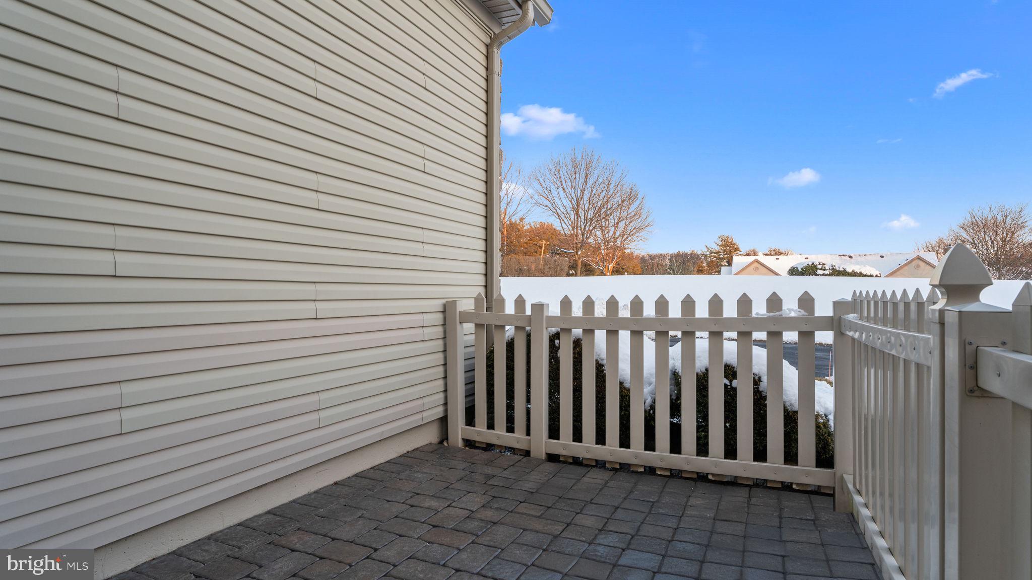 LEGACY OAKS - Residential