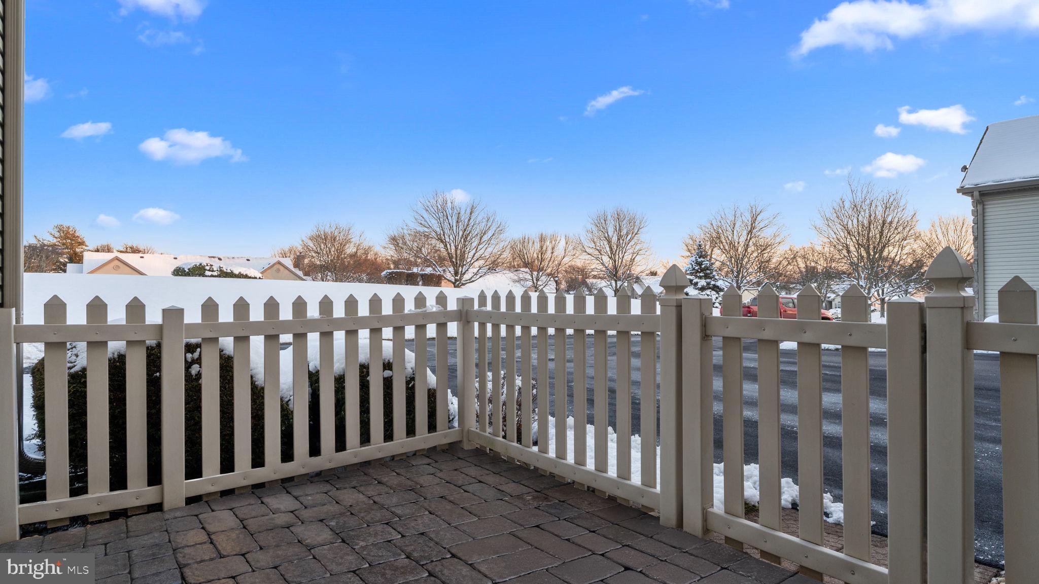 LEGACY OAKS - Residential