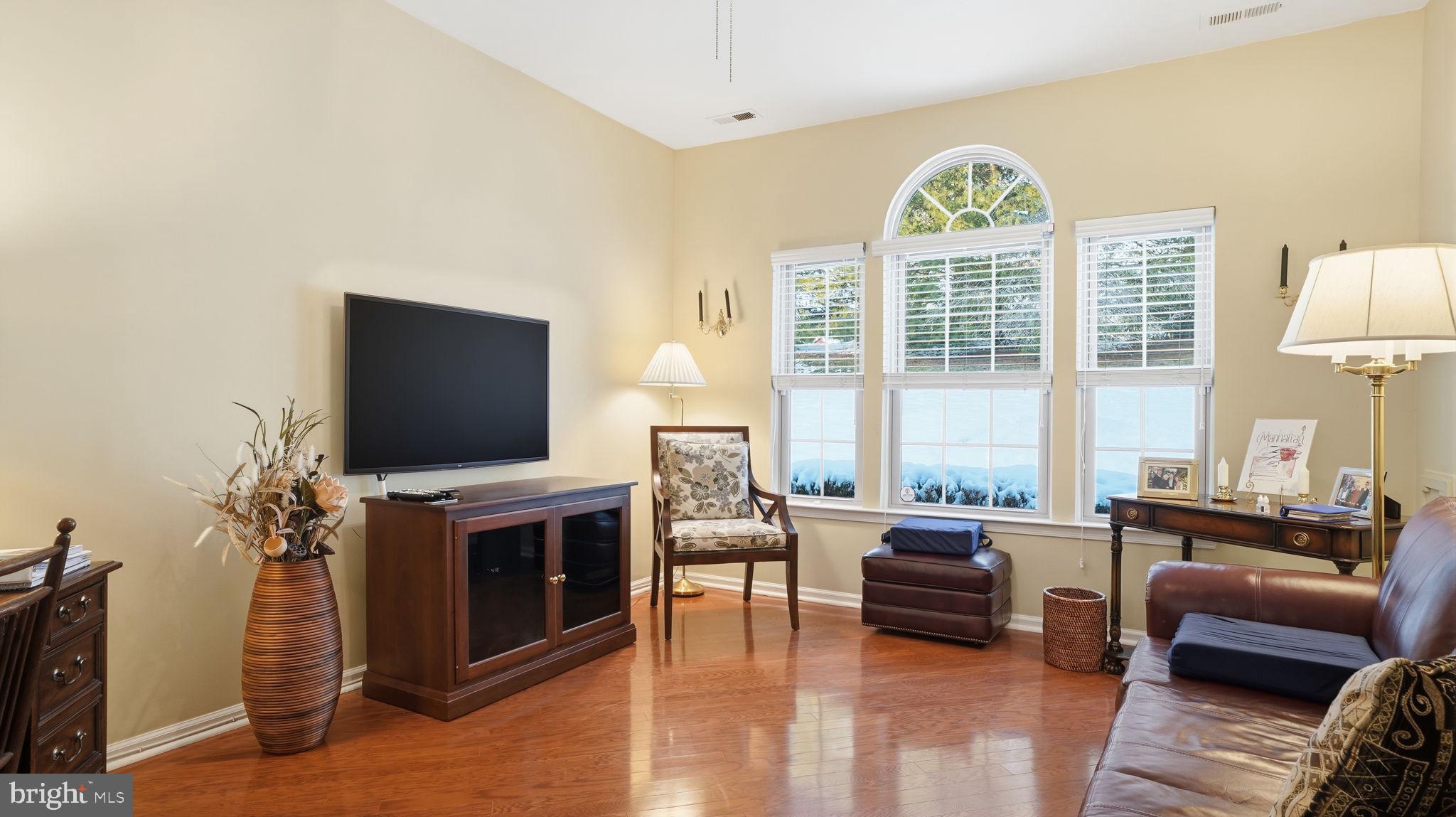 LEGACY OAKS - Residential