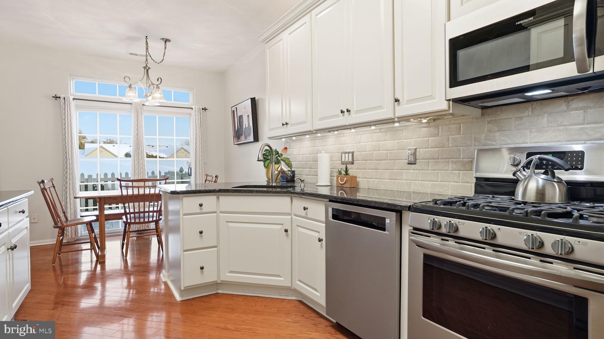 LEGACY OAKS - Residential