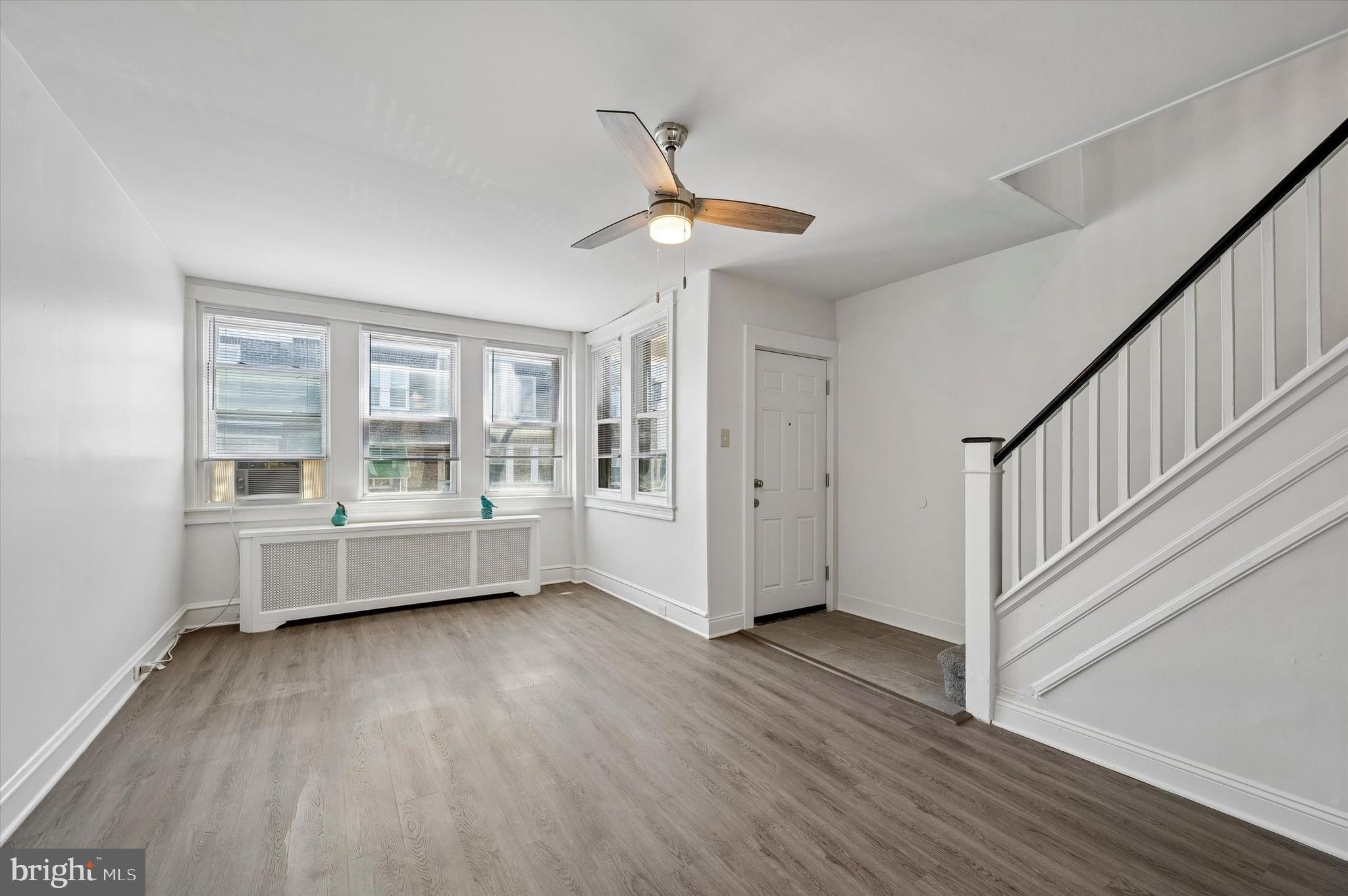 3213 W HILTON