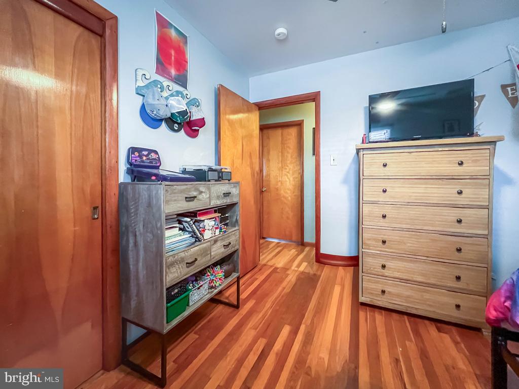 FAIRLESS HILLS - Residential