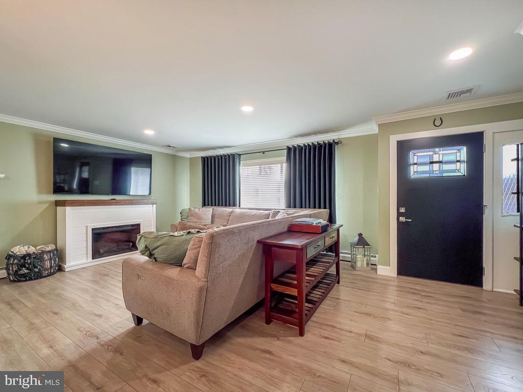 FAIRLESS HILLS - Residential