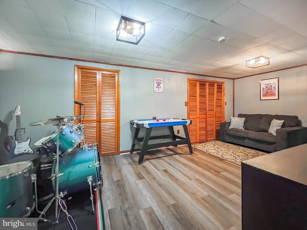 FAIRLESS HILLS - Residential