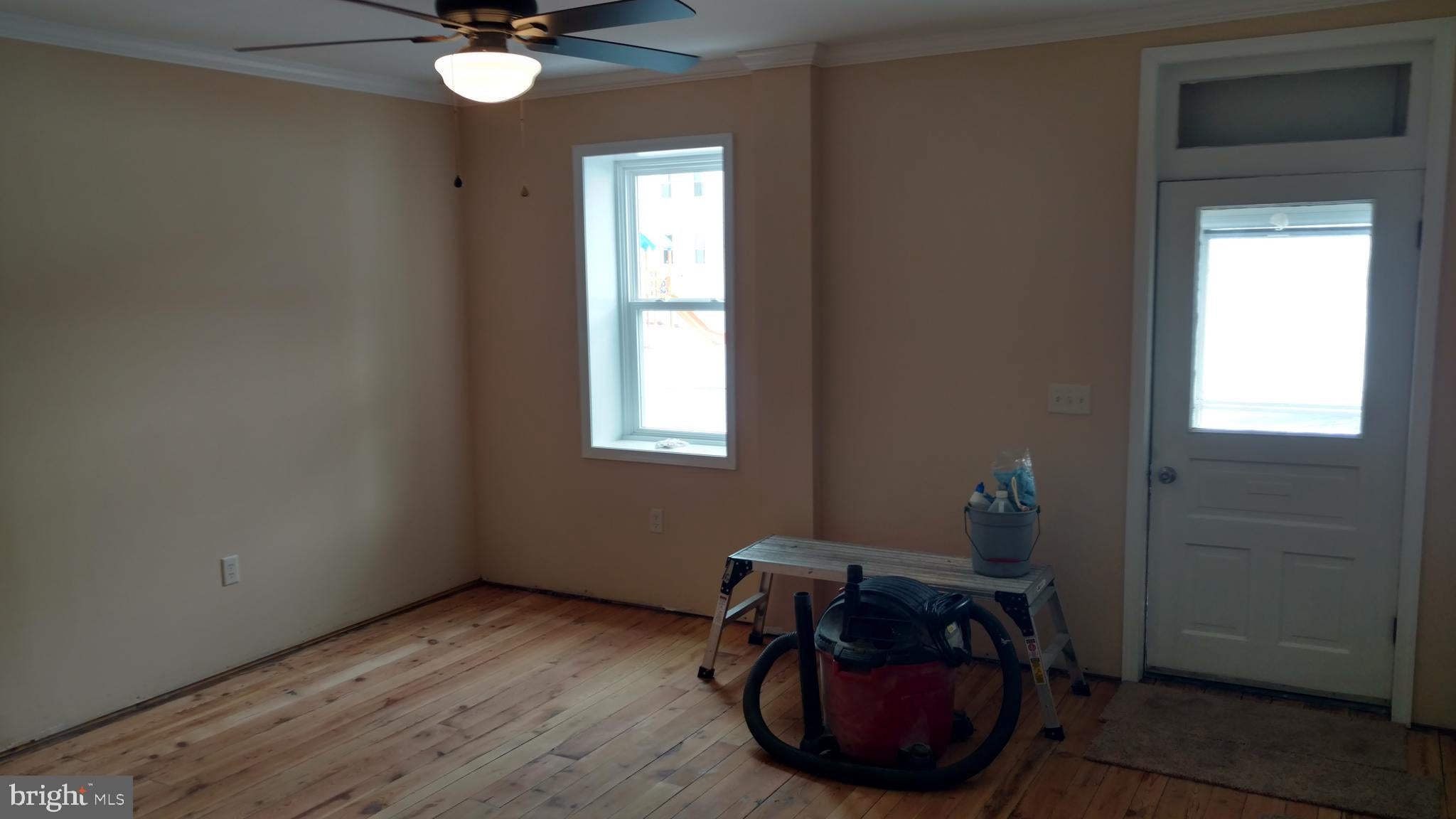 231 N WALBORN