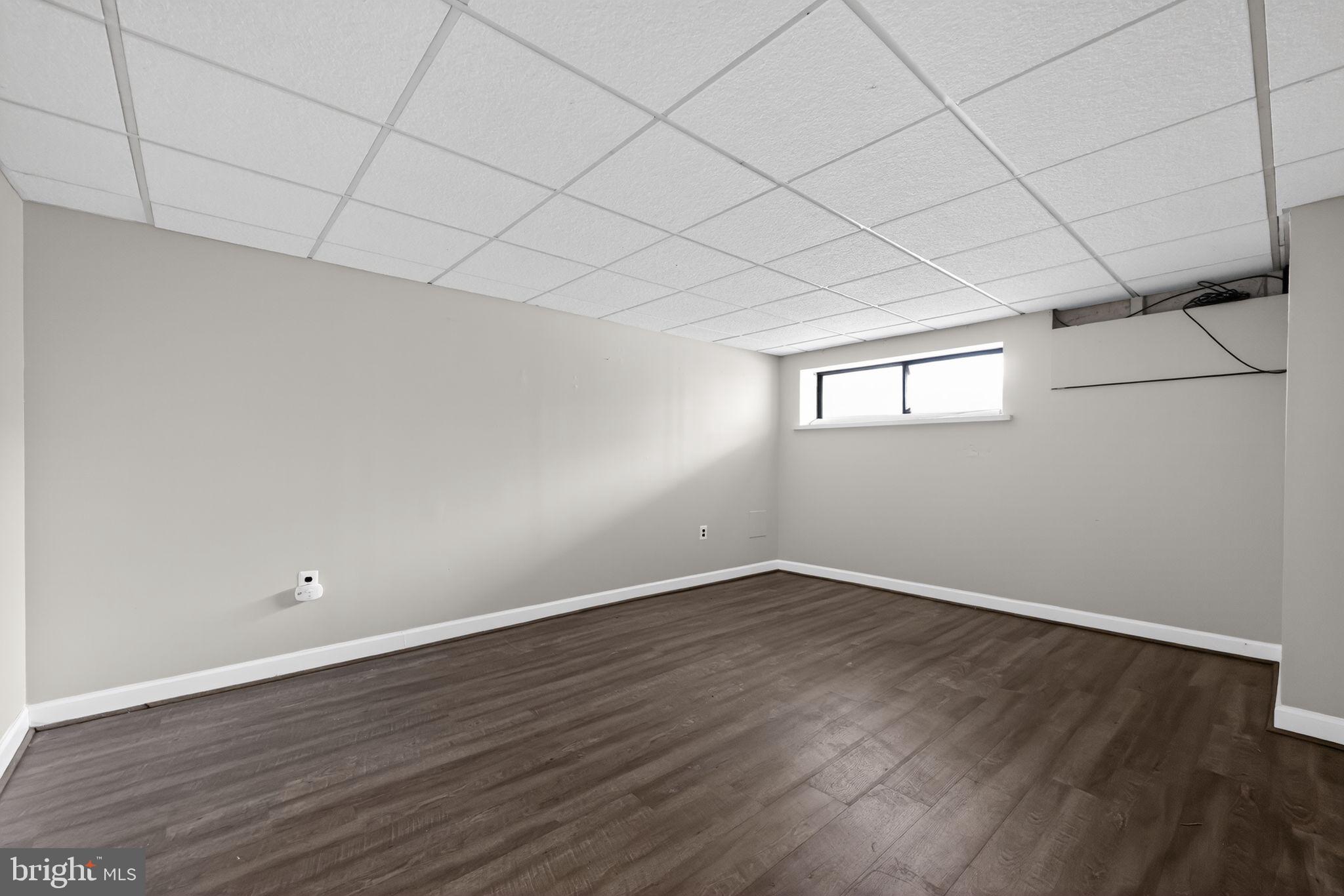 SAYBROOK VIL - Residential