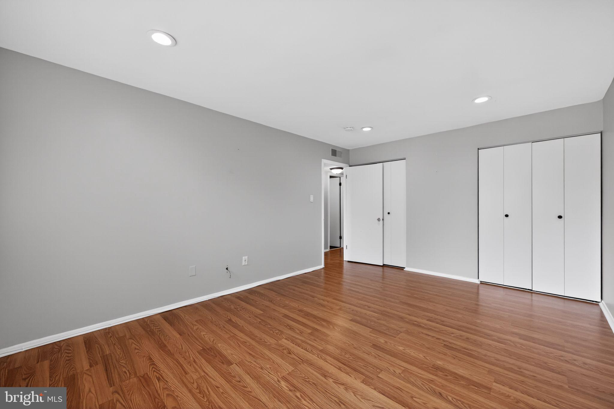 SAYBROOK VIL - Residential