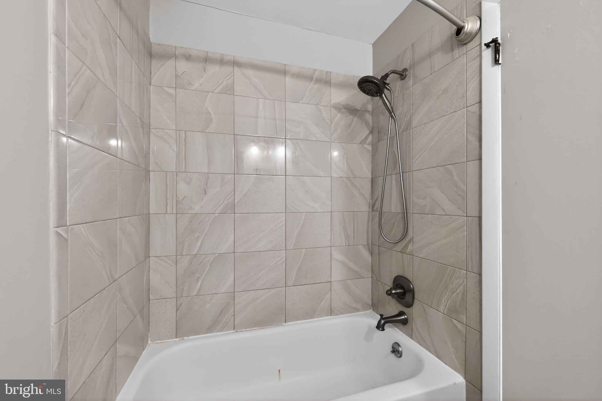 SAYBROOK VIL - Residential