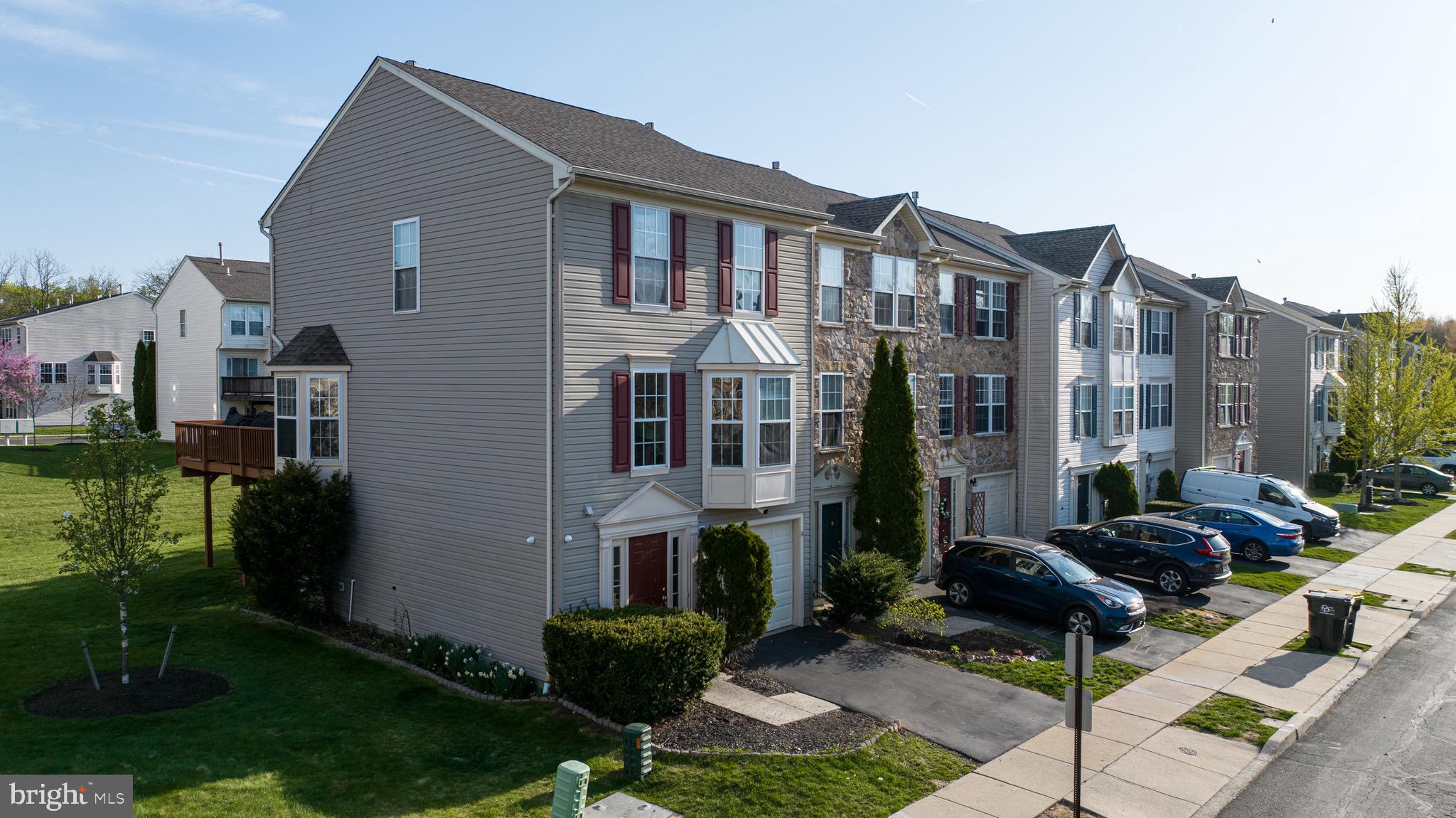 237 WINDSOR COURT