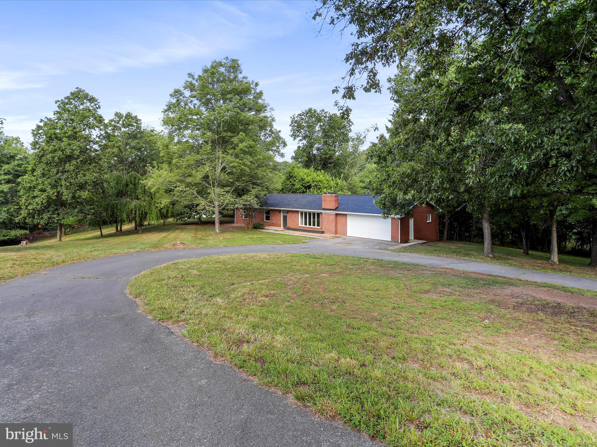 LAKEWOOD HILLS - Residential