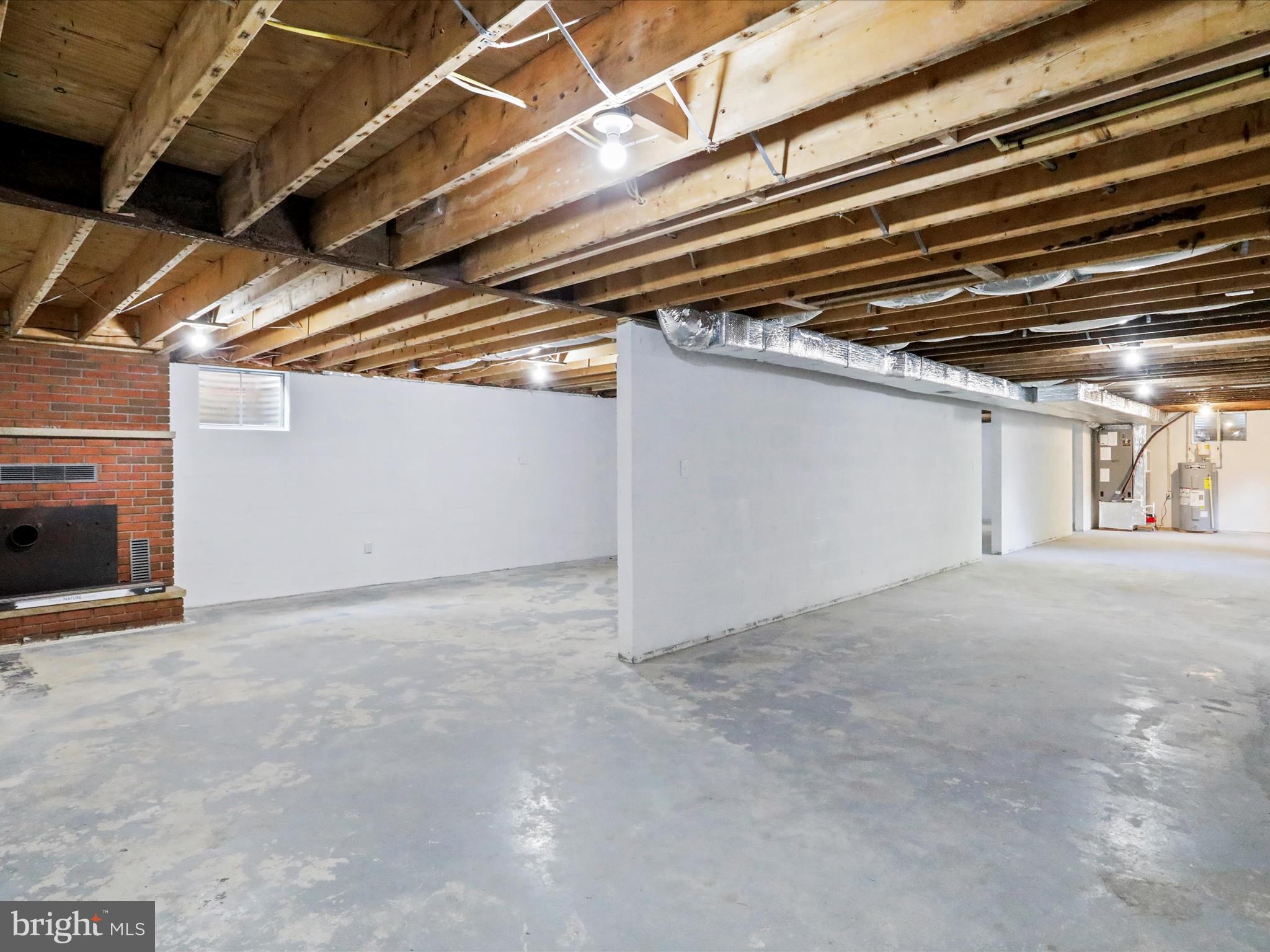 LAKEWOOD HILLS - Residential