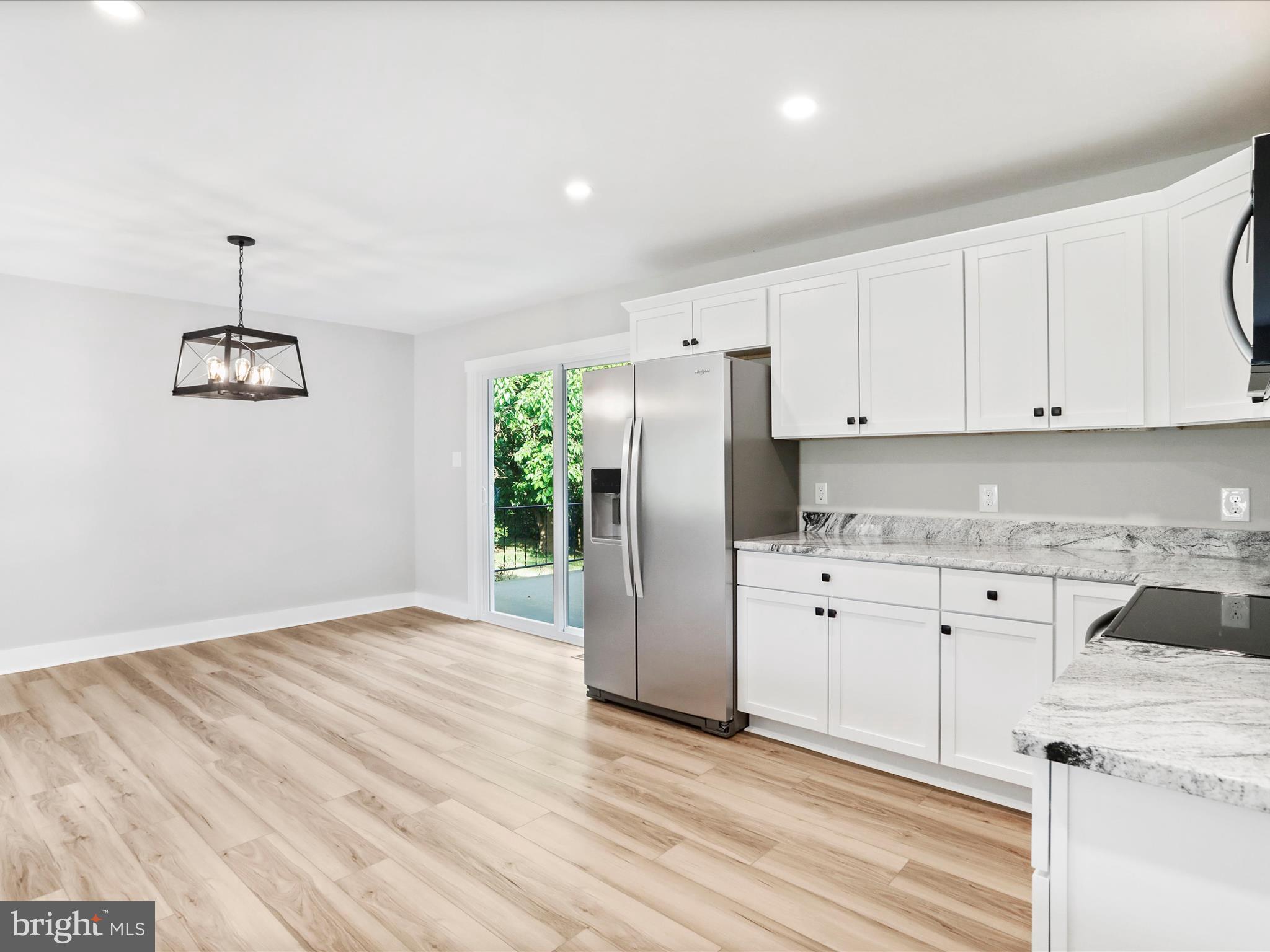 LAKEWOOD HILLS - Residential