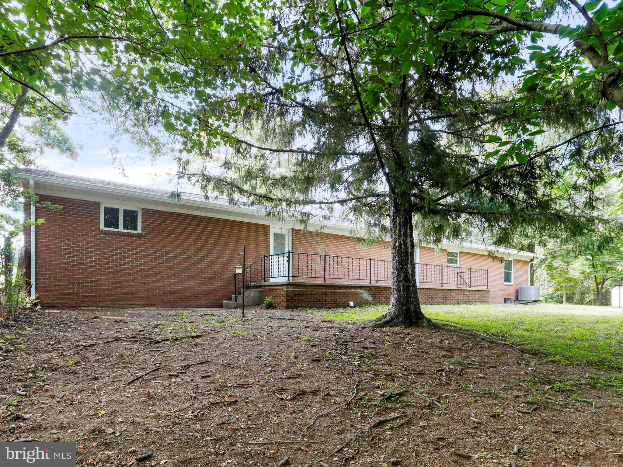 LAKEWOOD HILLS - Residential