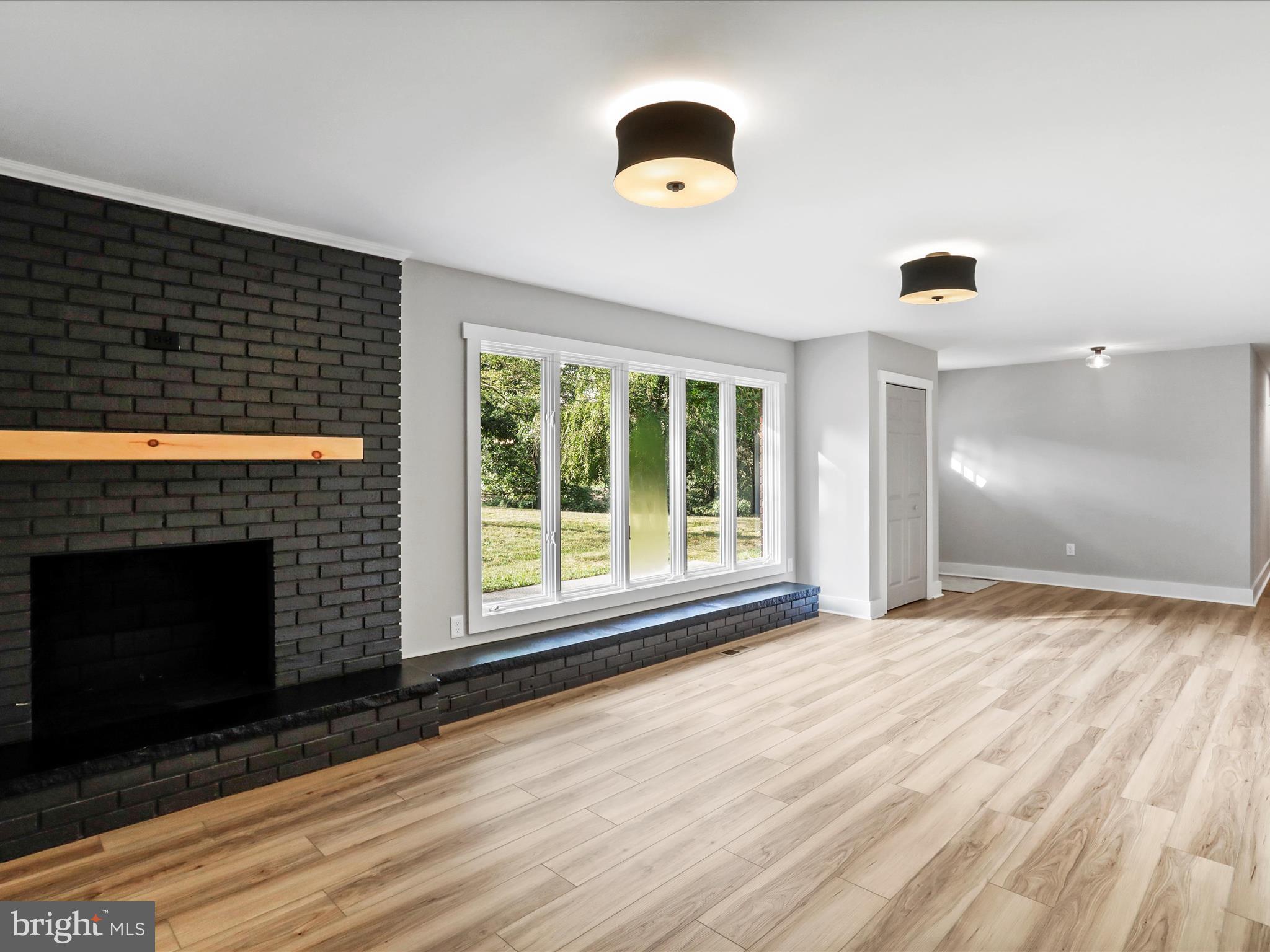 LAKEWOOD HILLS - Residential