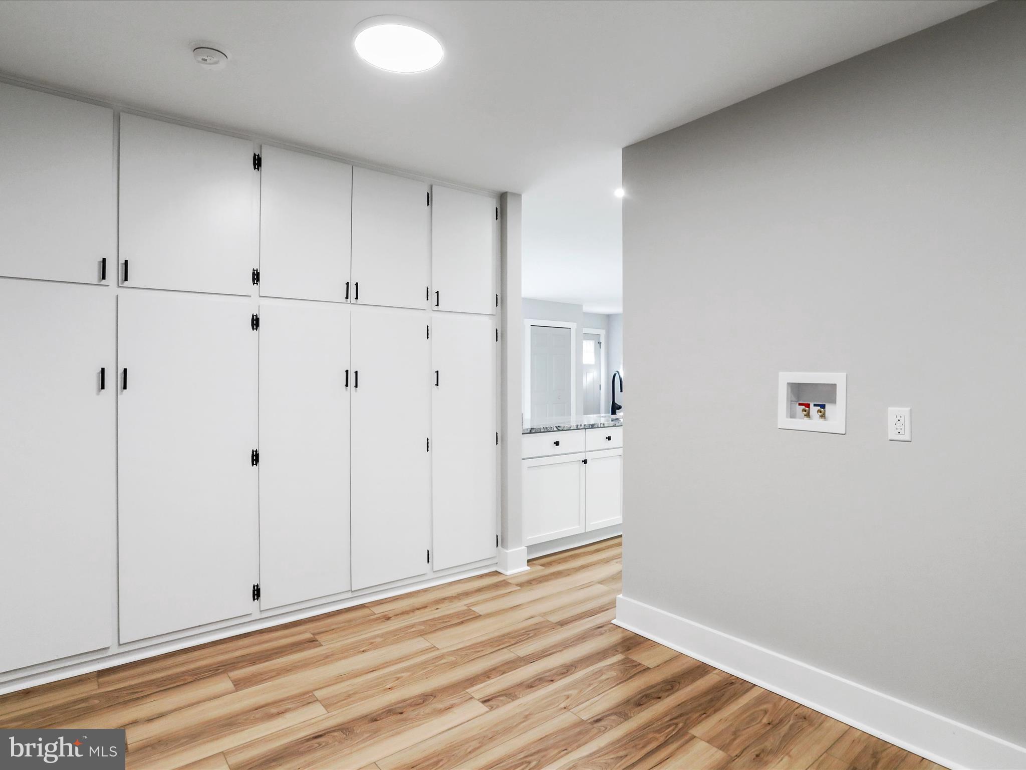 LAKEWOOD HILLS - Residential