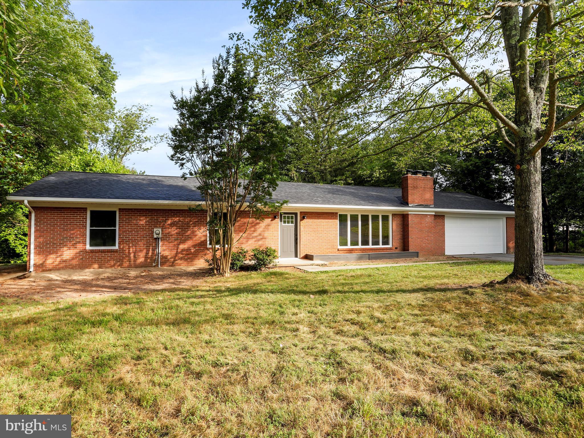 LAKEWOOD HILLS - Residential