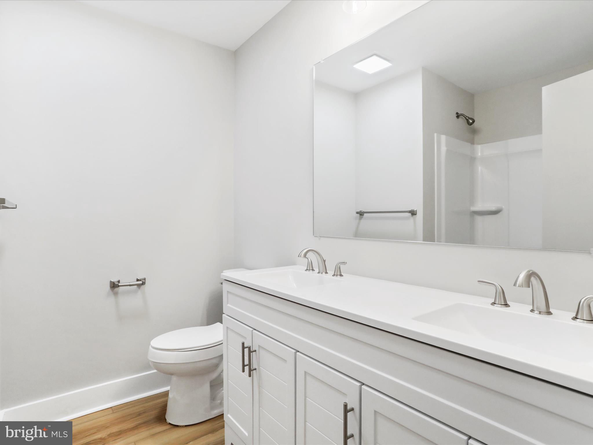 LAKEWOOD HILLS - Residential