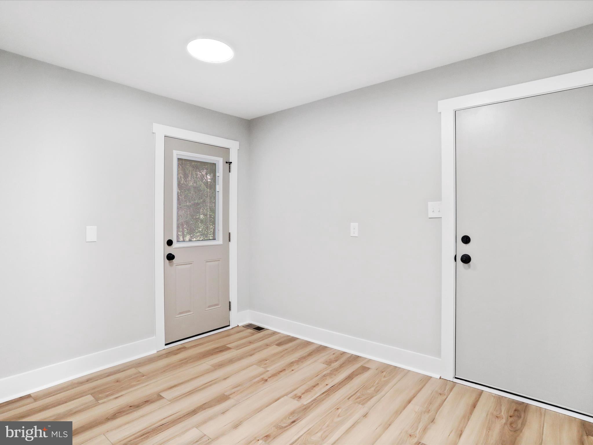 LAKEWOOD HILLS - Residential