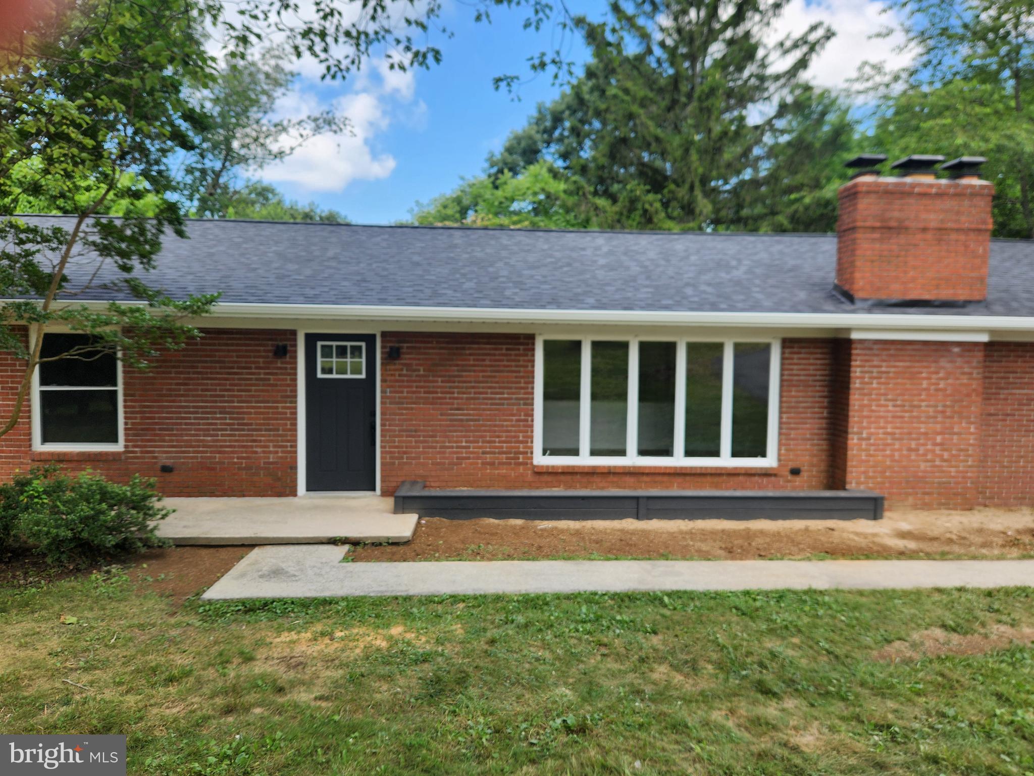 LAKEWOOD HILLS - Residential