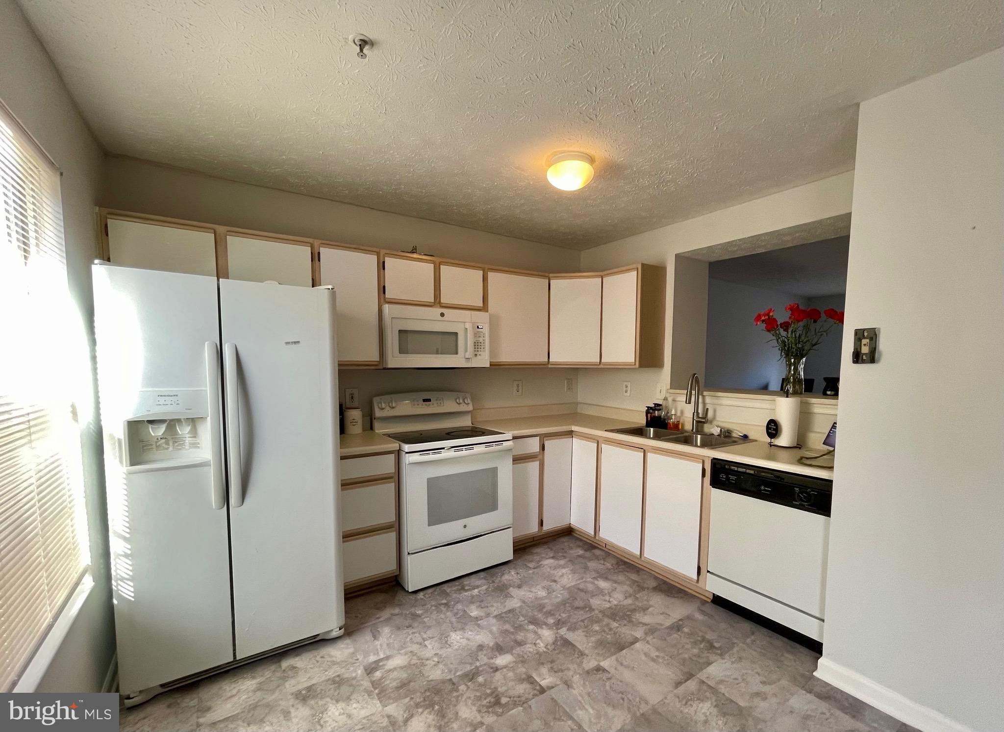 PLEASANT WALK - Residential