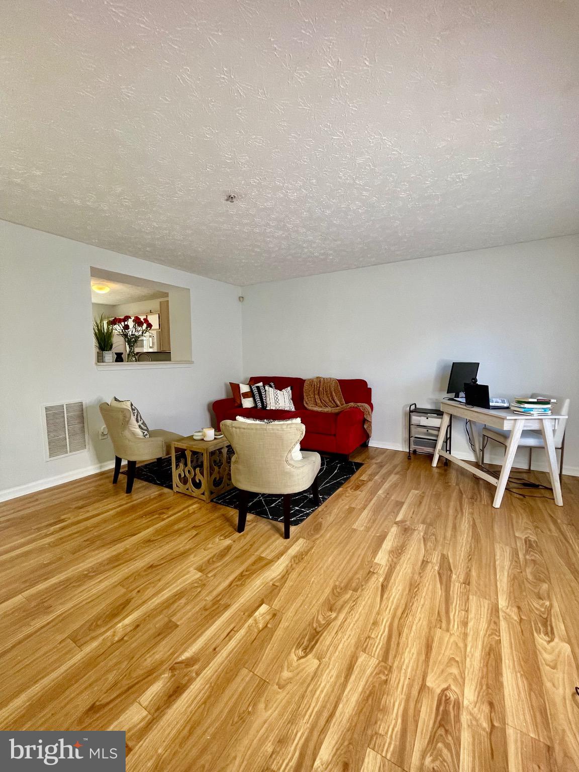 PLEASANT WALK - Residential