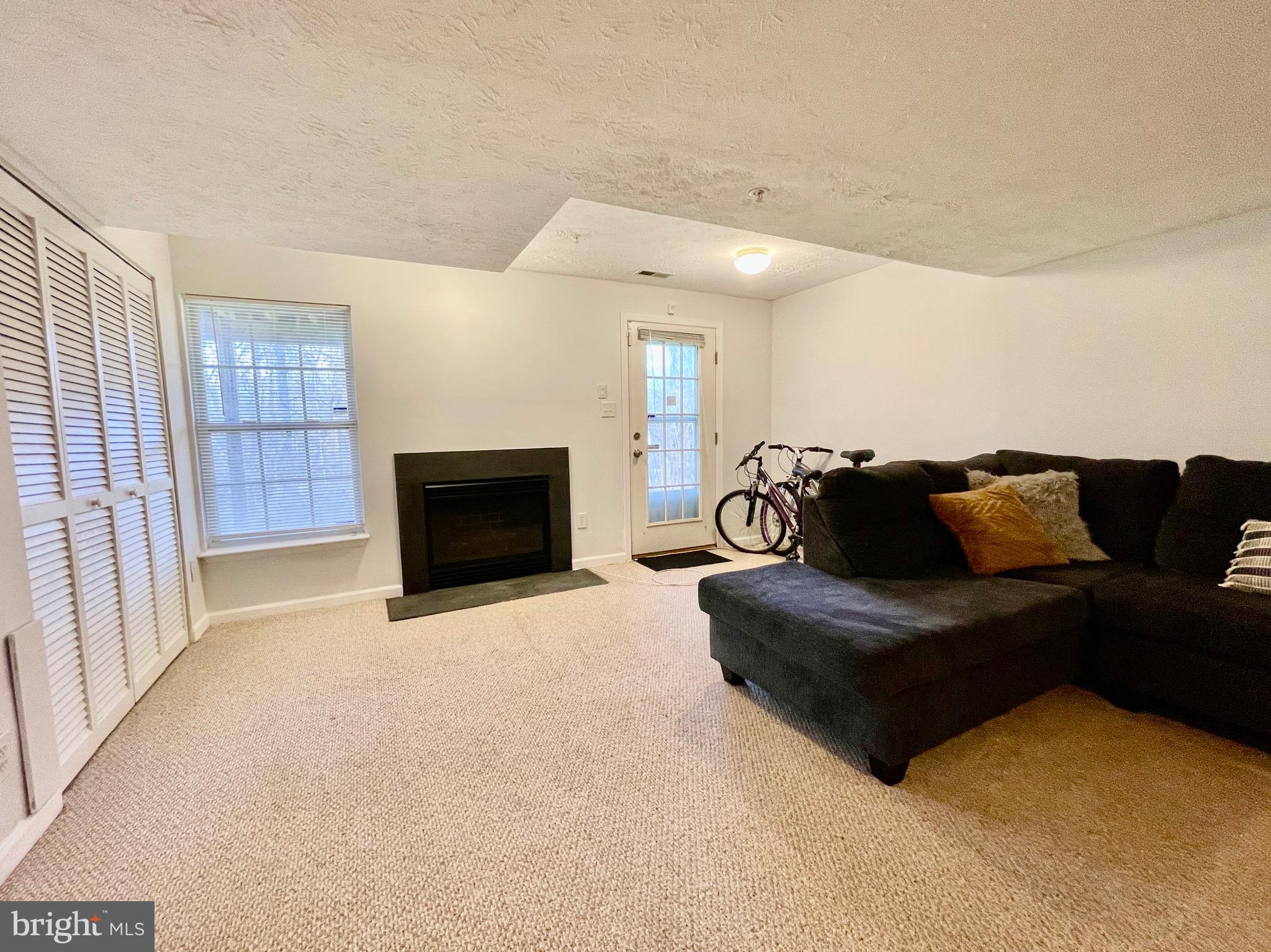 PLEASANT WALK - Residential