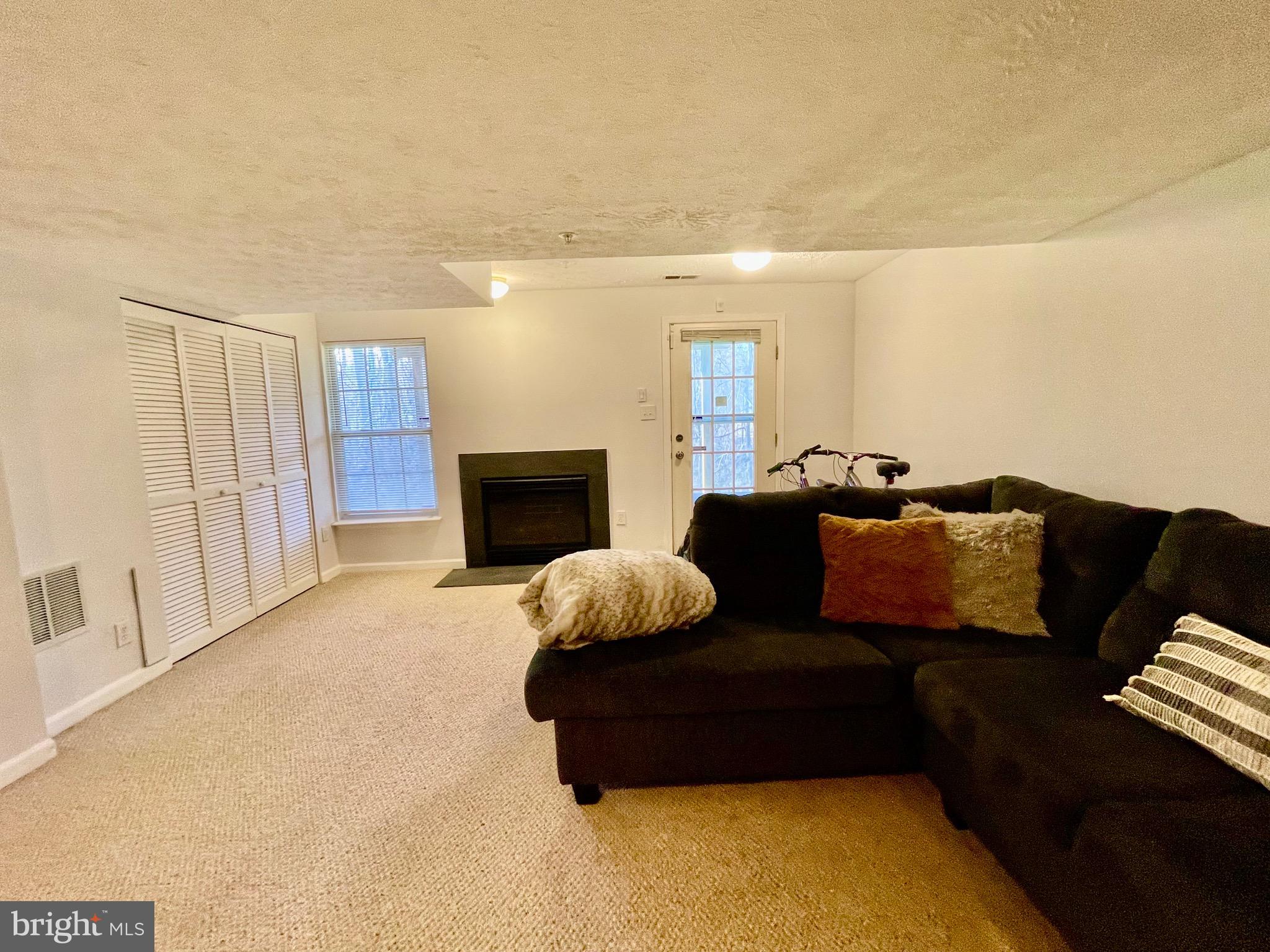 PLEASANT WALK - Residential