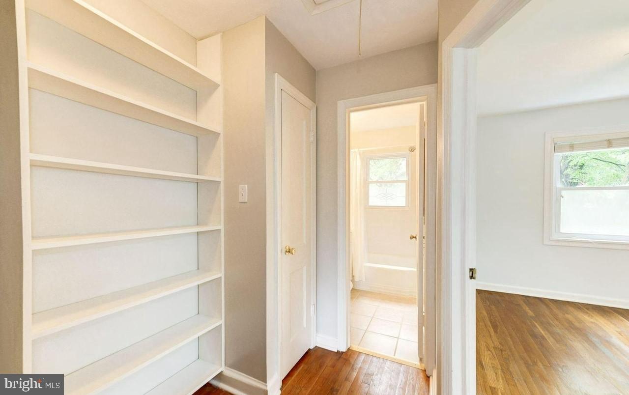 HUNTINGTON - Residential Lease