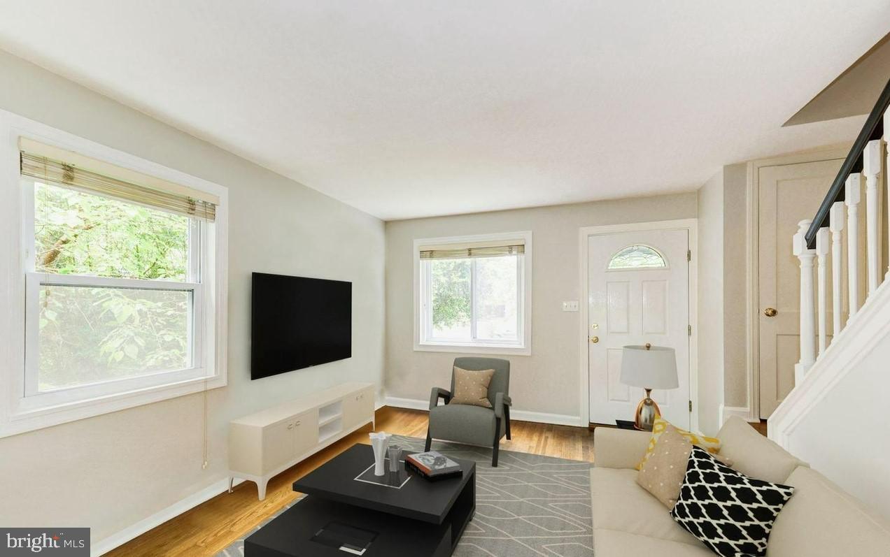 HUNTINGTON - Residential Lease