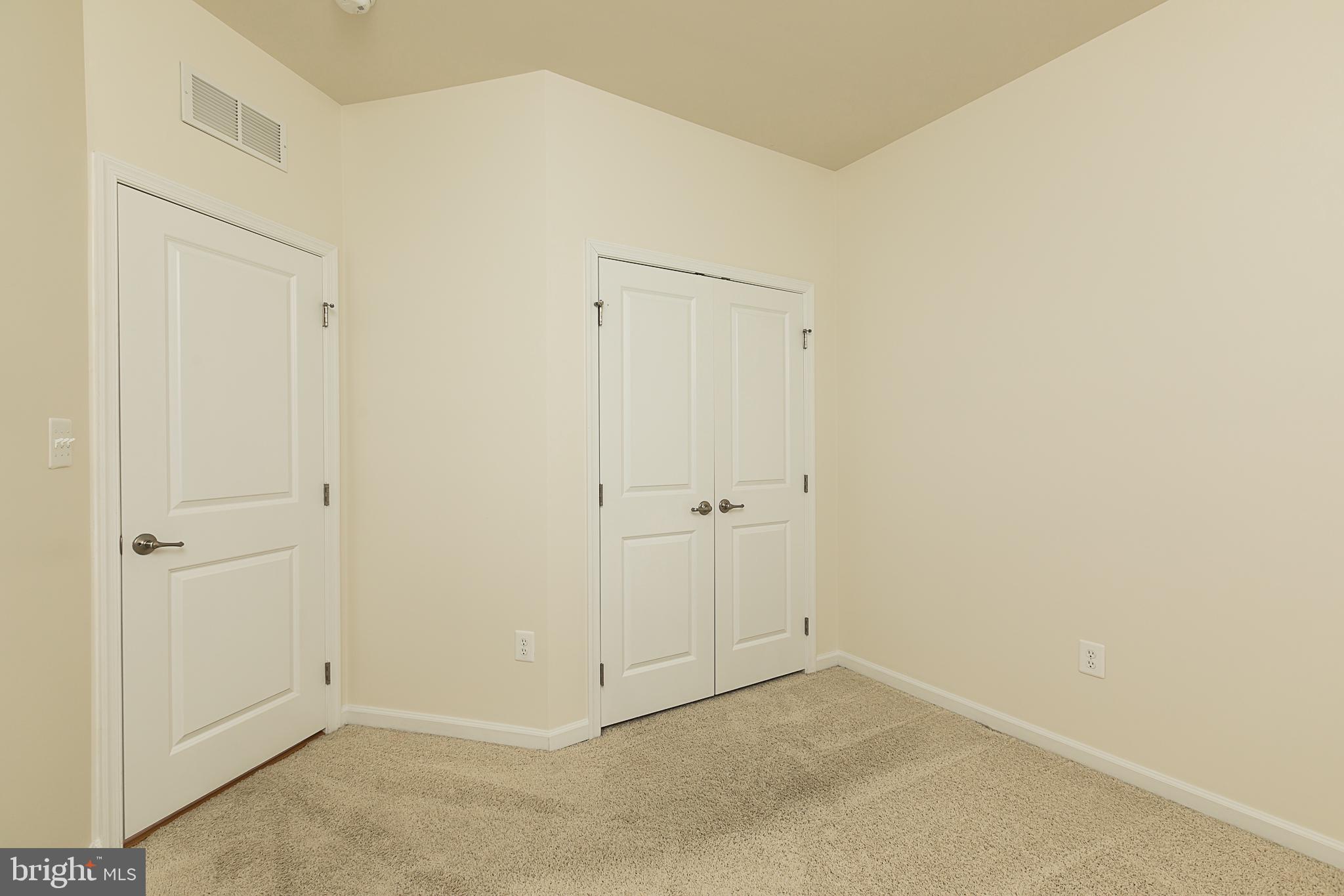 CAPITOL HEIGHTS - Residential Lease