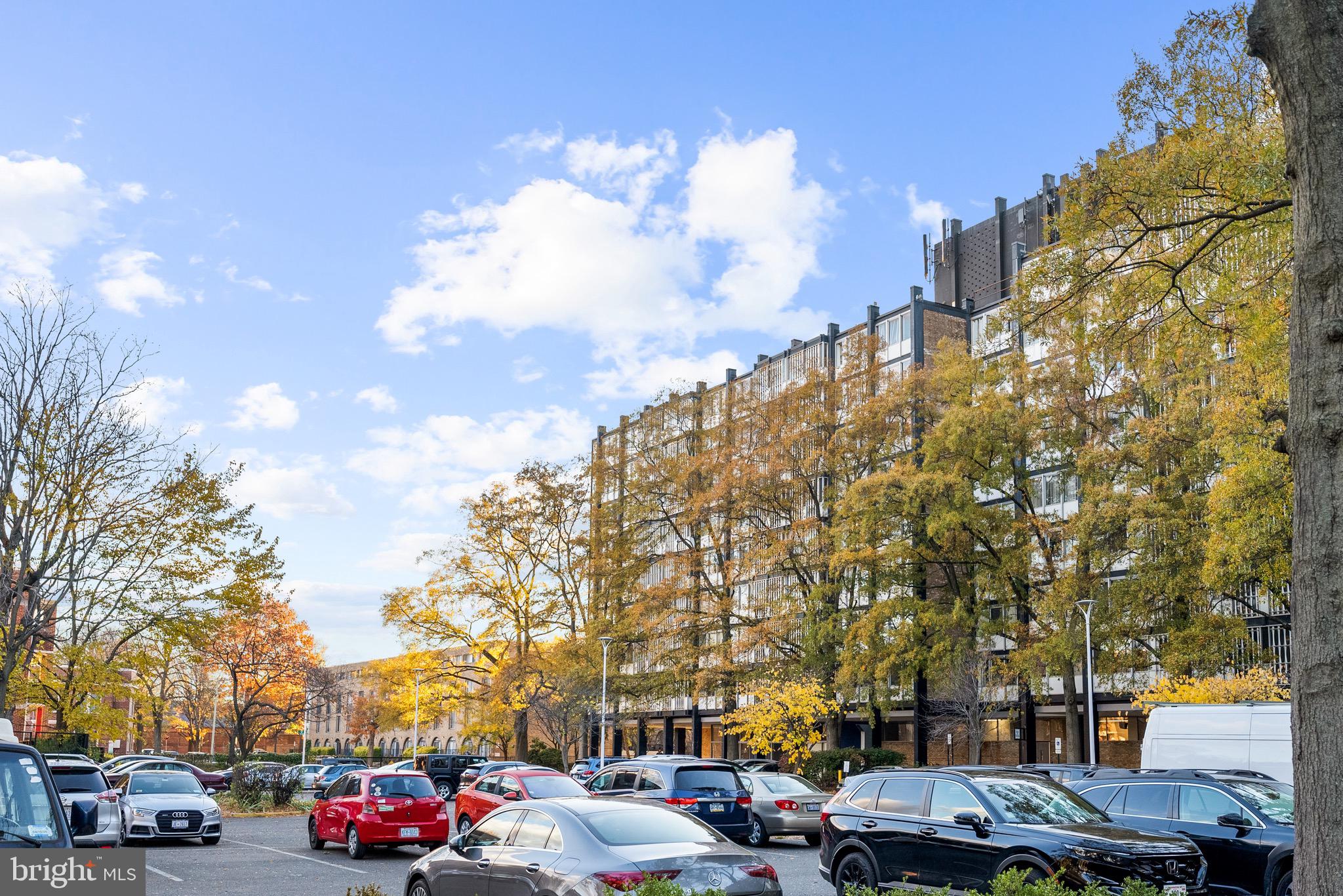 RIVER PARK - Residential