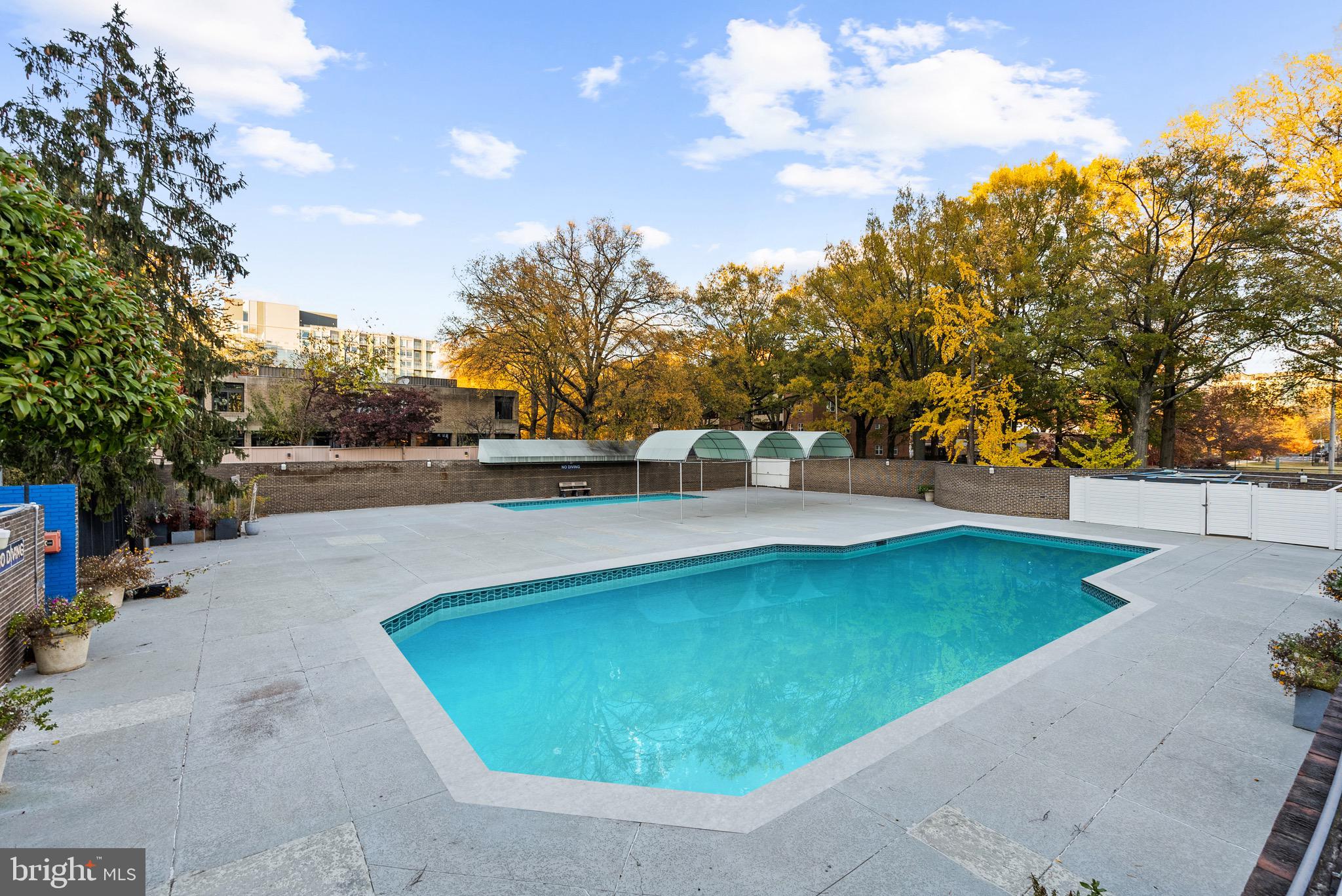 RIVER PARK - Residential
