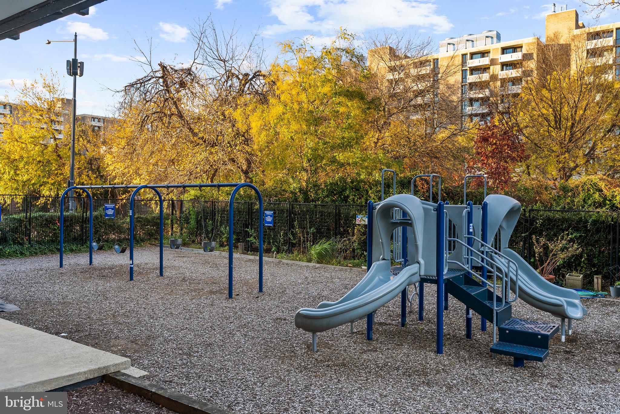 RIVER PARK - Residential
