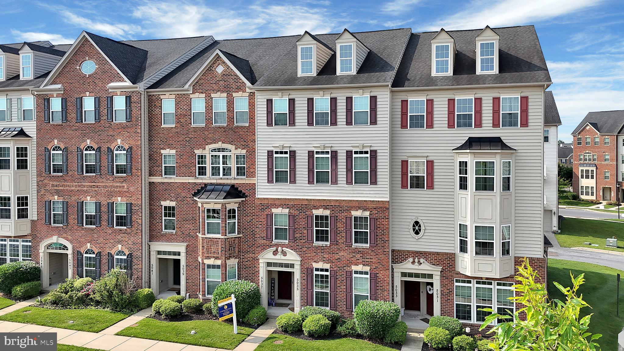 5037 SMALL GAINS WAY