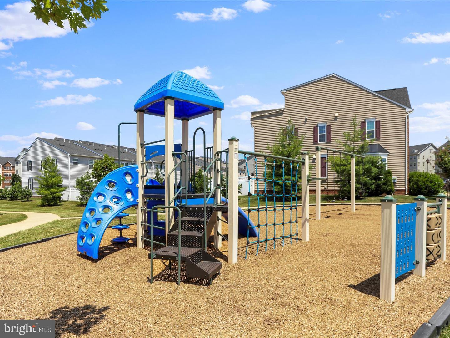 LINTON AT BALLENGER - Residential