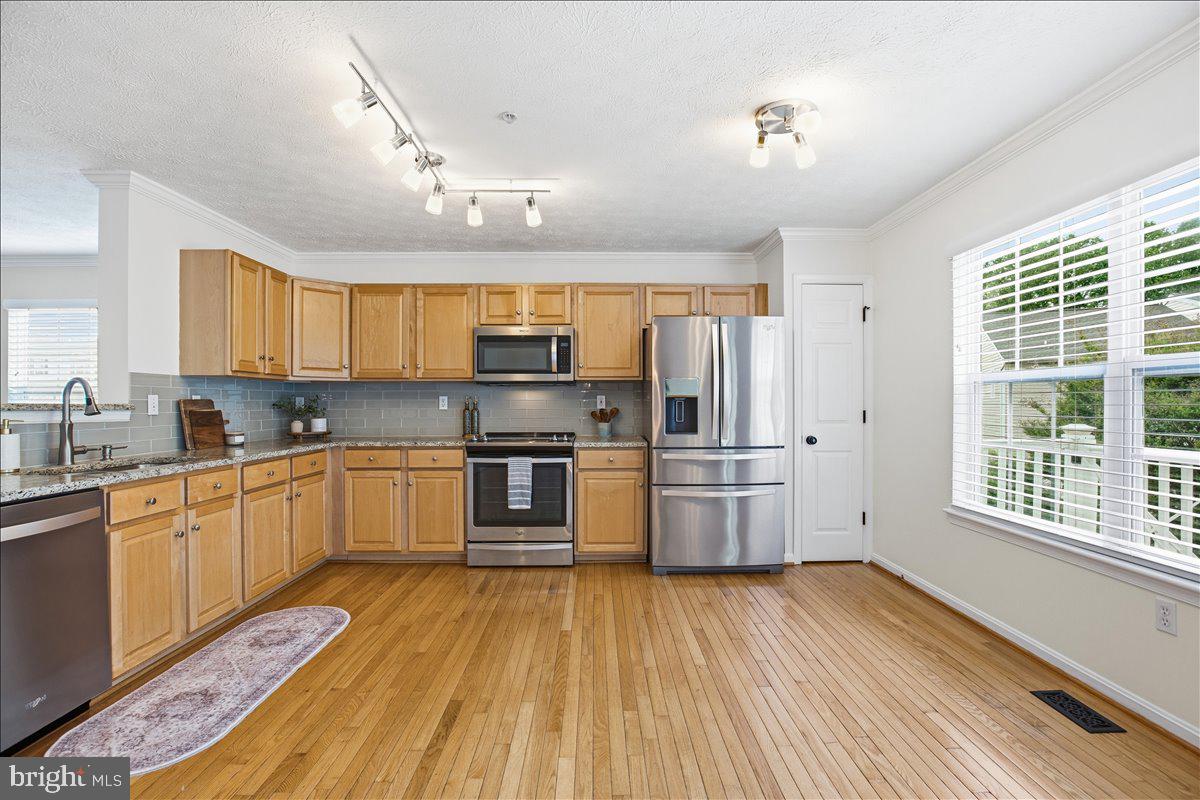 BAYVIEW HILLS - Residential