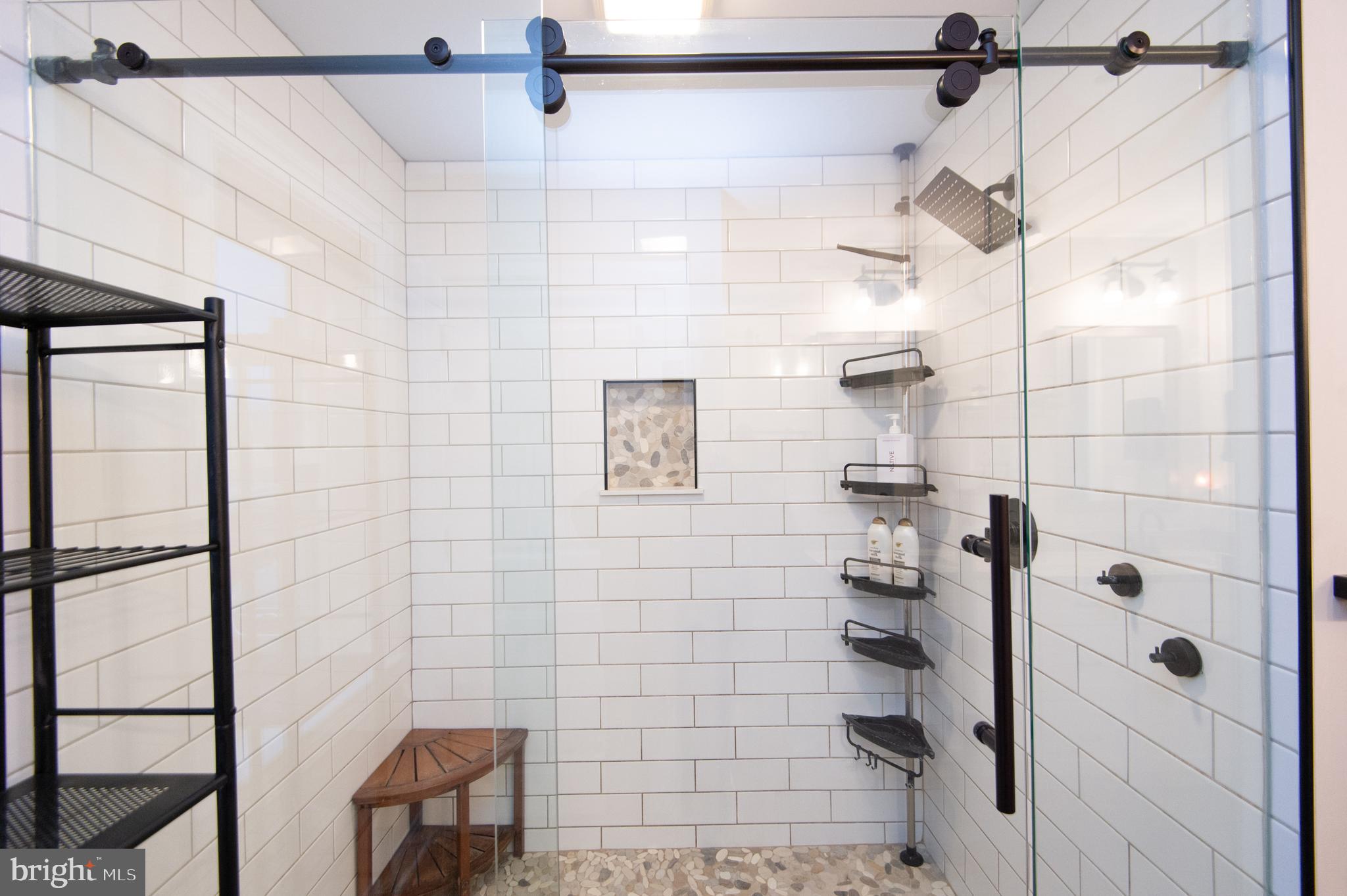 EAST NEW MARKET - Residential