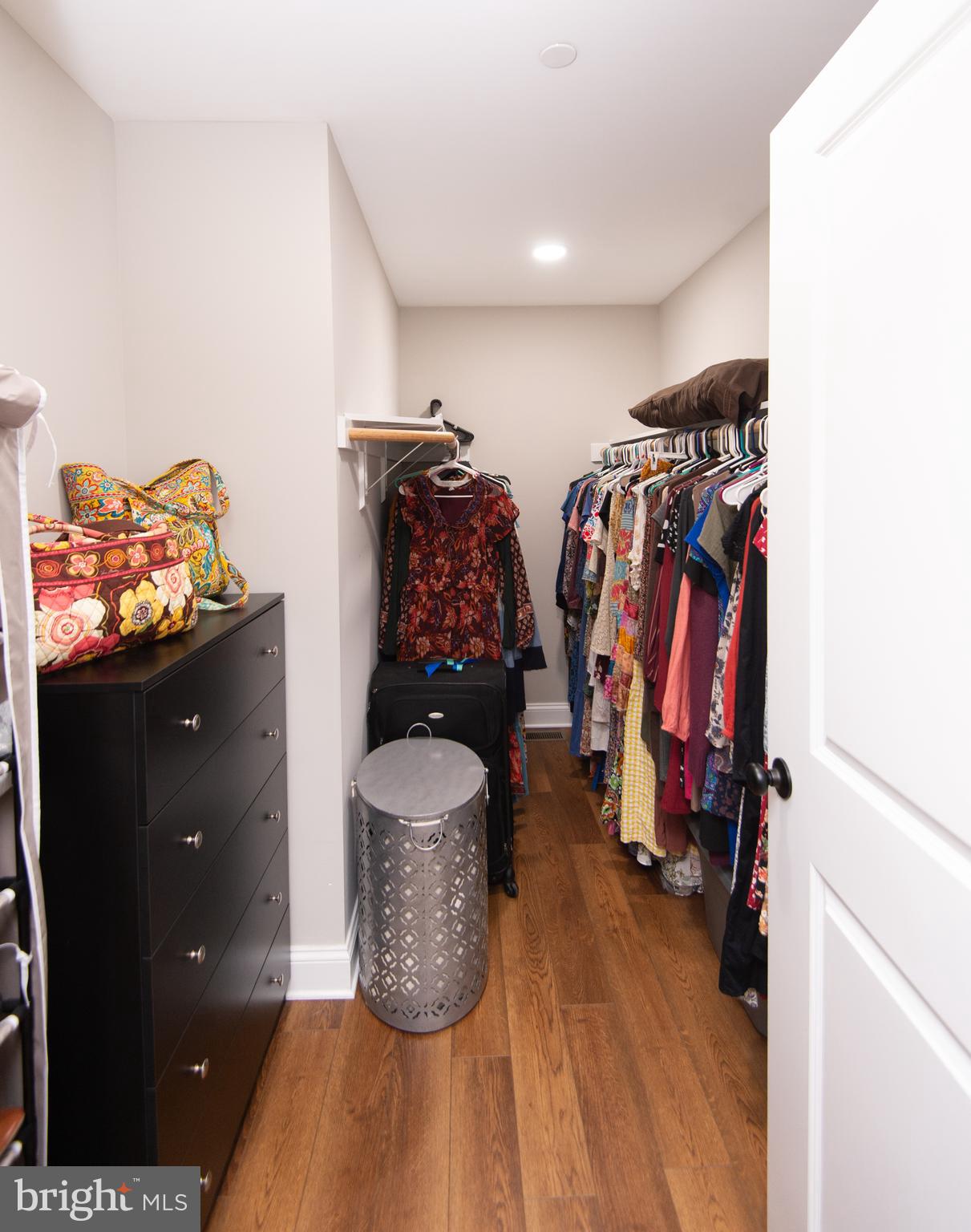 EAST NEW MARKET - Residential