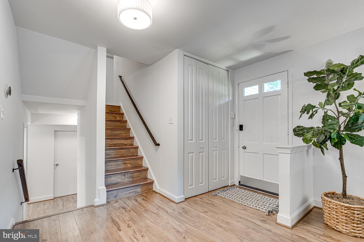 KINGS PARK WEST - Residential