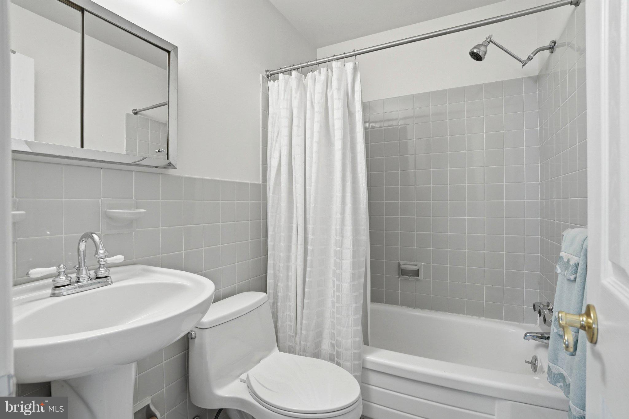 UPPER DUBLIN TWP - Residential