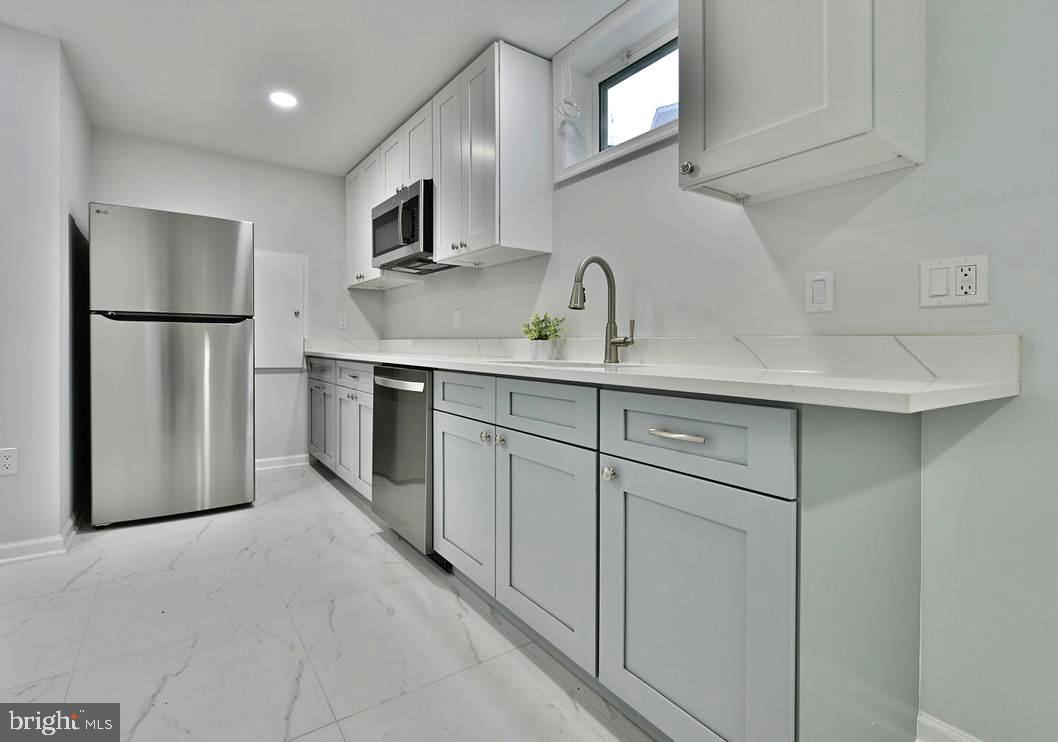 GREAT FALLS OVERLOOK - Residential