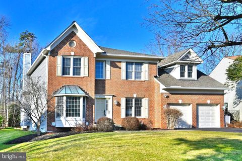 Photo of 47330 Vista Court, STERLING, VA 20165 (MLS # VALO2116898)