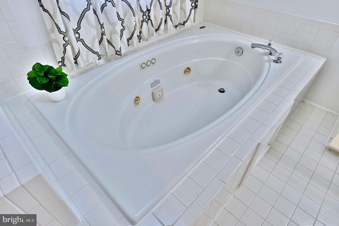 GREAT FALLS OVERLOOK - Residential